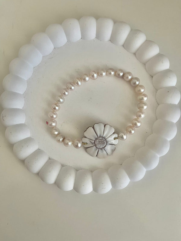 BRACCIALE  PERLE E CAMELIA