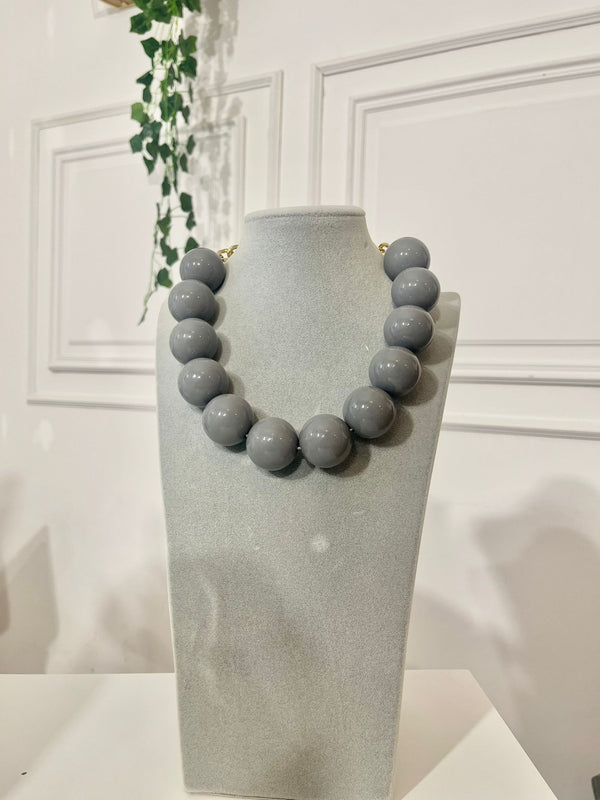 COLLANA MAXI PERLE GRIGIO