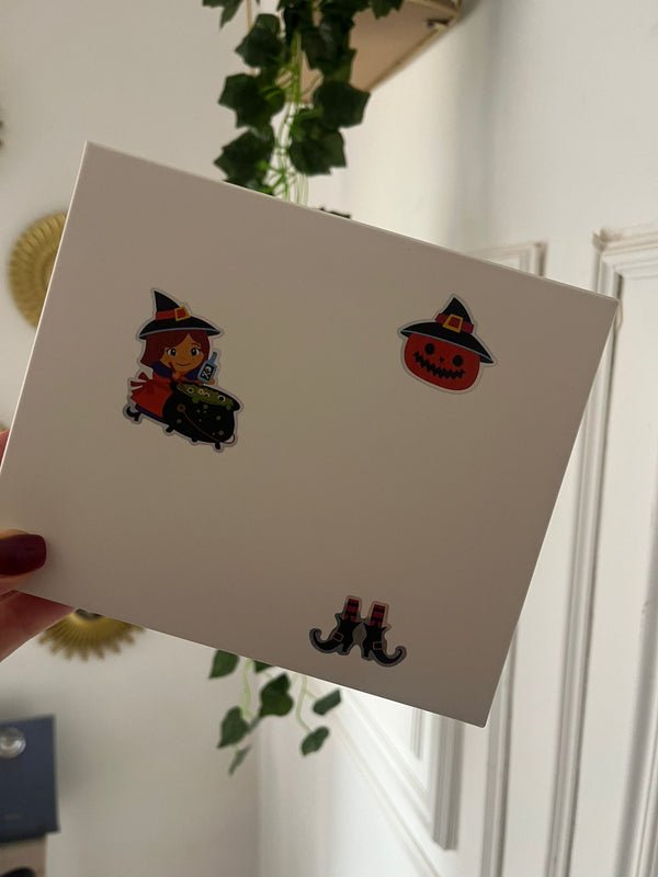 HALLOWEEN MISTERY BOX