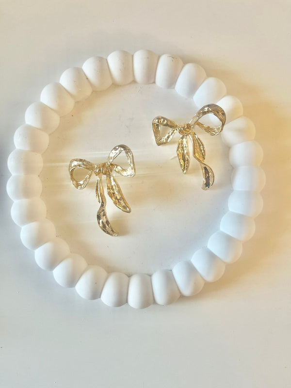 ORECCHINI FIOCCHETTI STILIZZATI